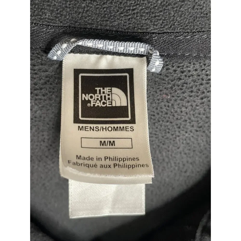 The North Face Men’s Black Fleece Quarter Zip Pullover Long Sleeve - Size Medium